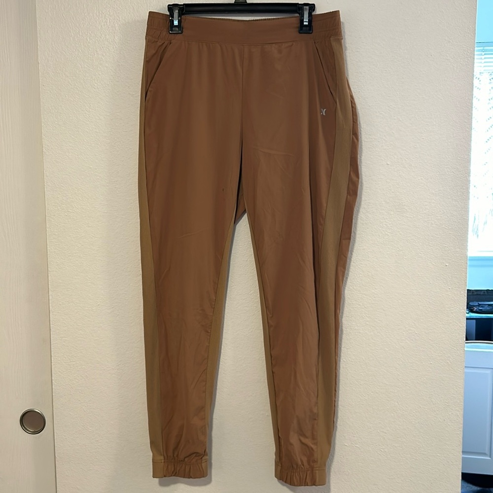 Very soft tan Hurley joggers. Size M can fit a M/L